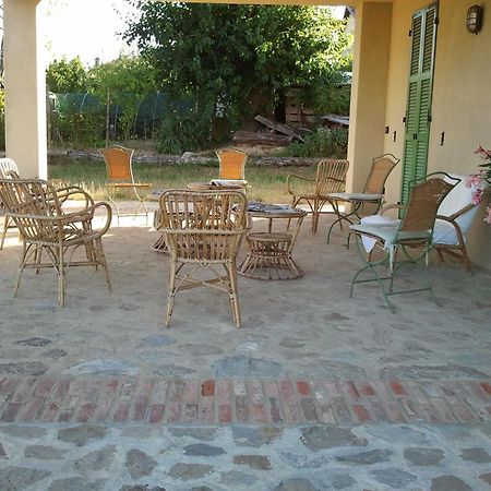 Locanda San Lorenzo Roddino ภายนอก รูปภาพ