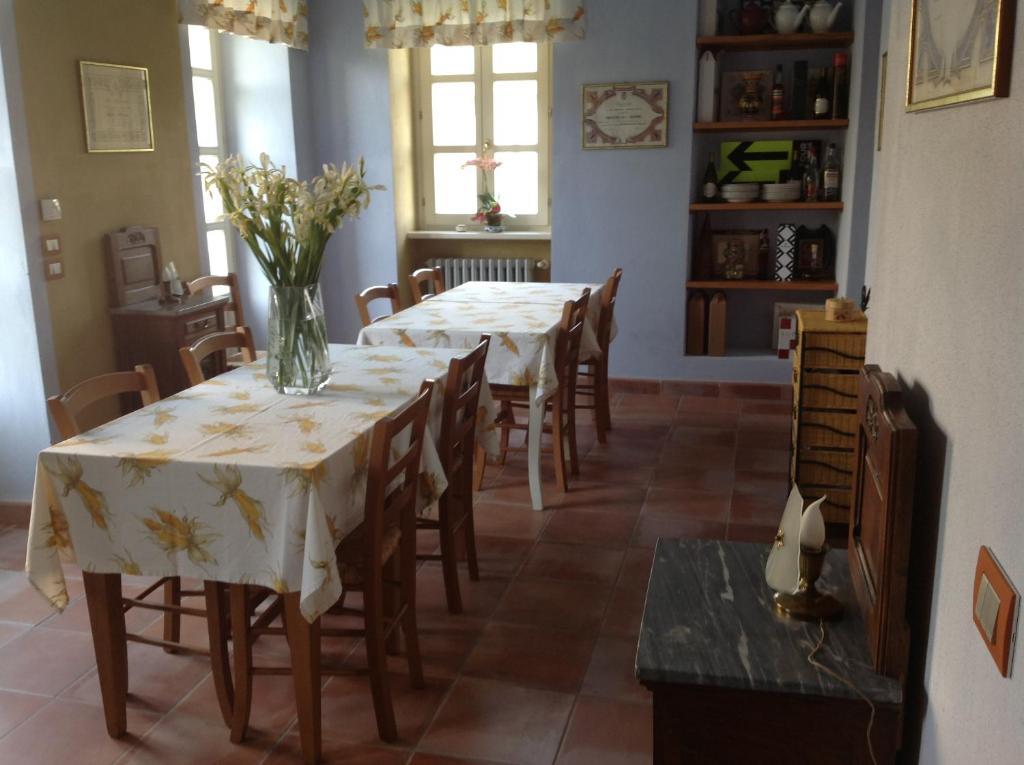 Locanda San Lorenzo Roddino ภายนอก รูปภาพ